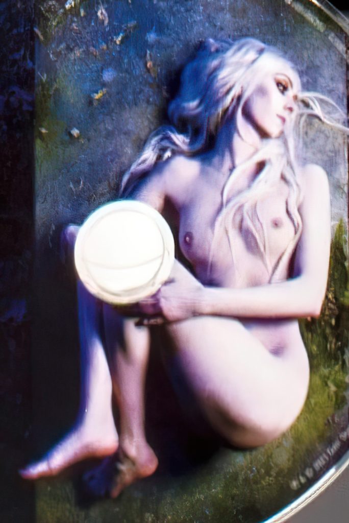 Taylor Momsen is Nude on her CD of the Day