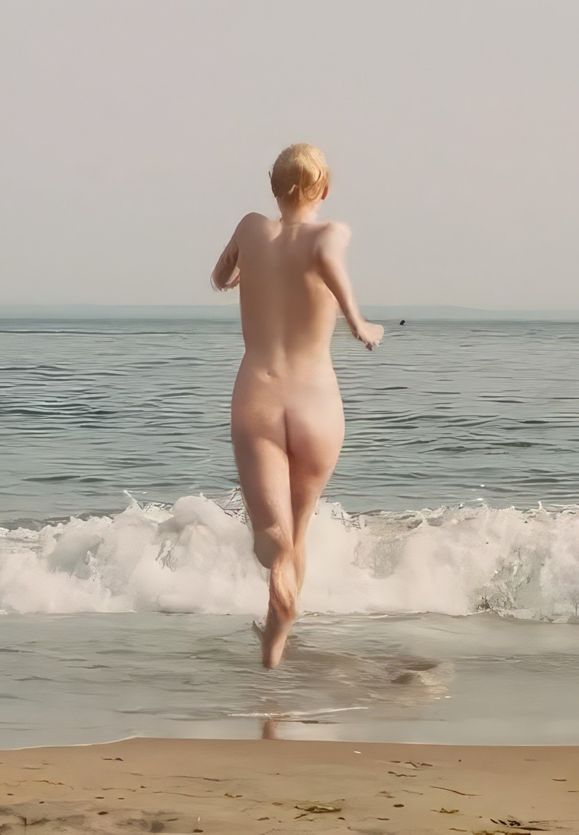 Dakota Fanning Skinny Dip 4 8141