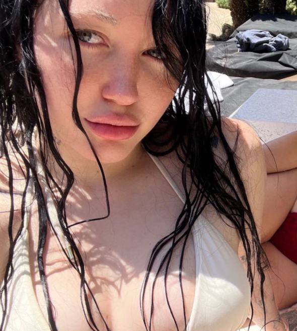 Bikini Incest Porn - Noah Cyrus Nude Bikini of the Day