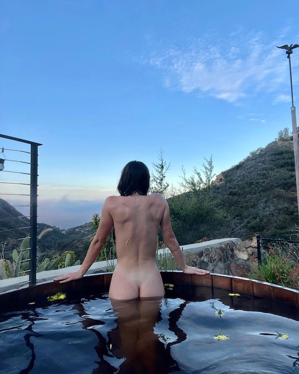 Scout Willis Nude In The Hot Tub Of The Day 