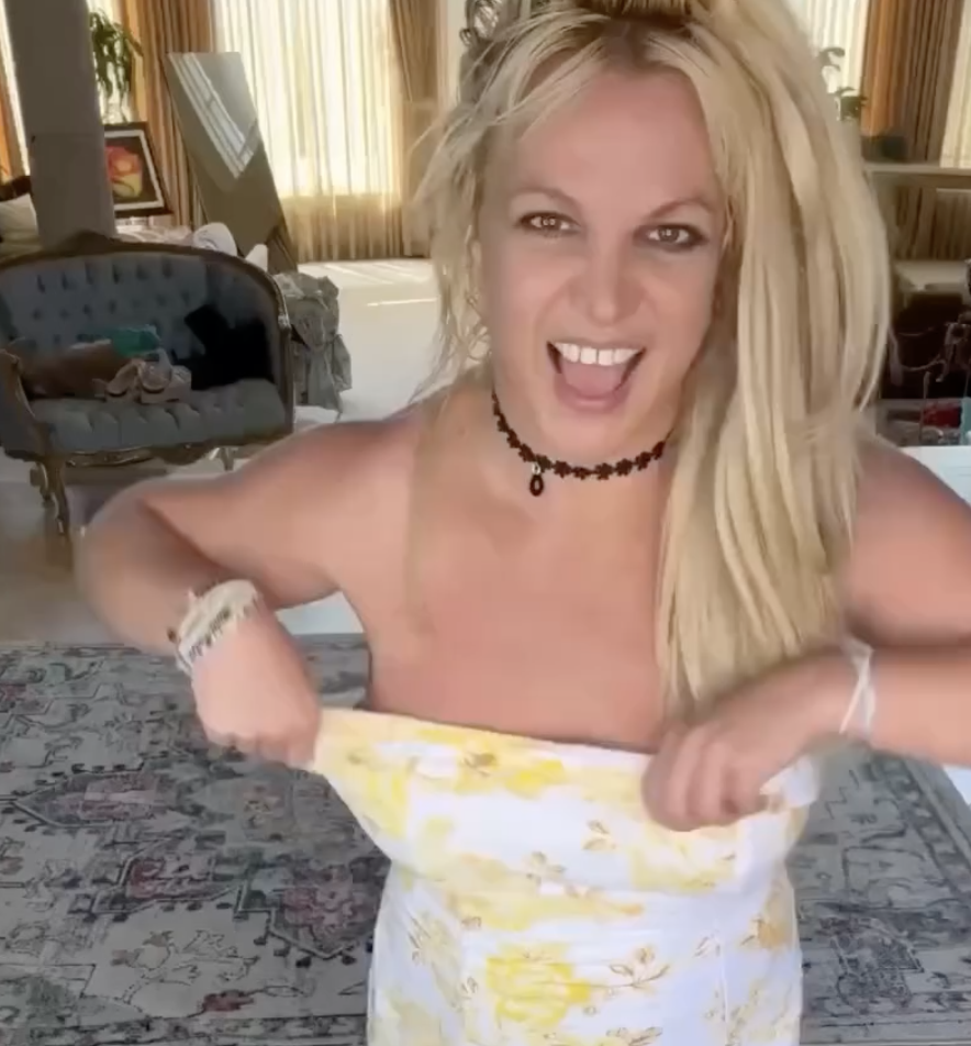 Britney Spears Grabbing Her Titties of the Day